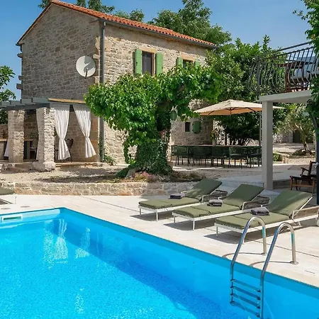 Stanza Holiday home